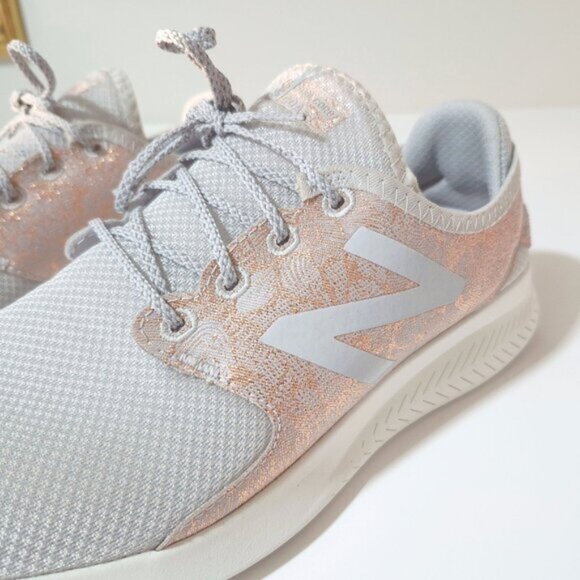 EUC New Balance silver light grey & rose gold floral jacquard accented sneakers - Picture 8 of 10